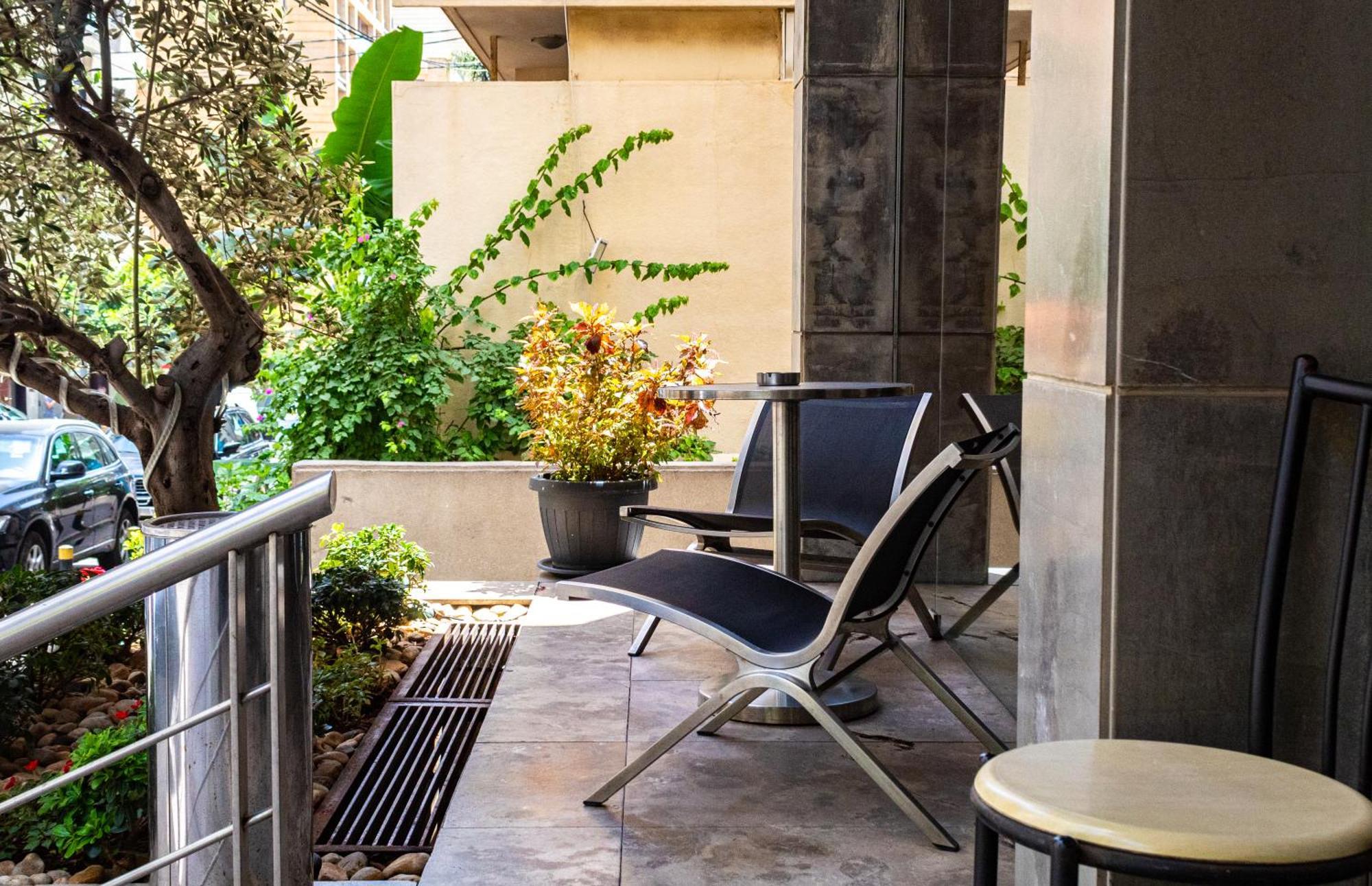 Britannia Suites Beirut Exterior foto